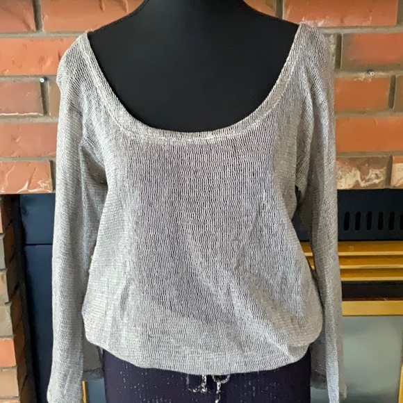 Language 3/4 sleeve M sweater. - Picture 2 of 6